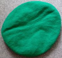 Světle zelený baret oboustranný